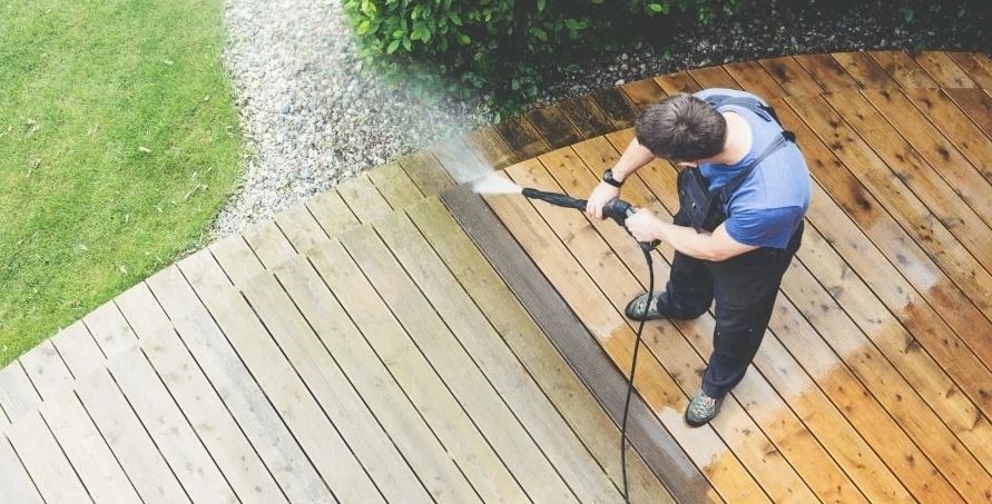 how to use pressure washer to remove mold and mildew